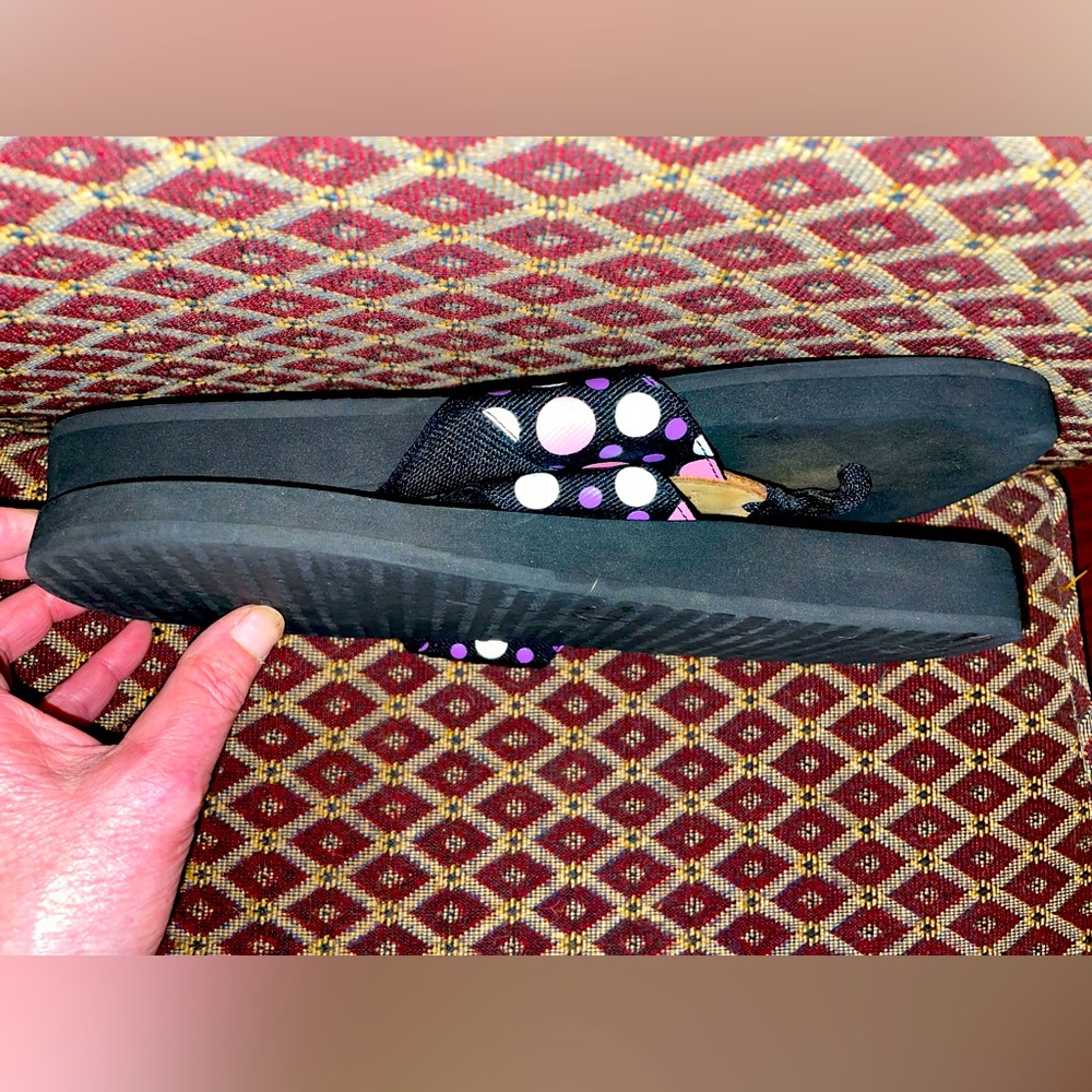 Yellow Box Flip Flops - Picture 3 of 5